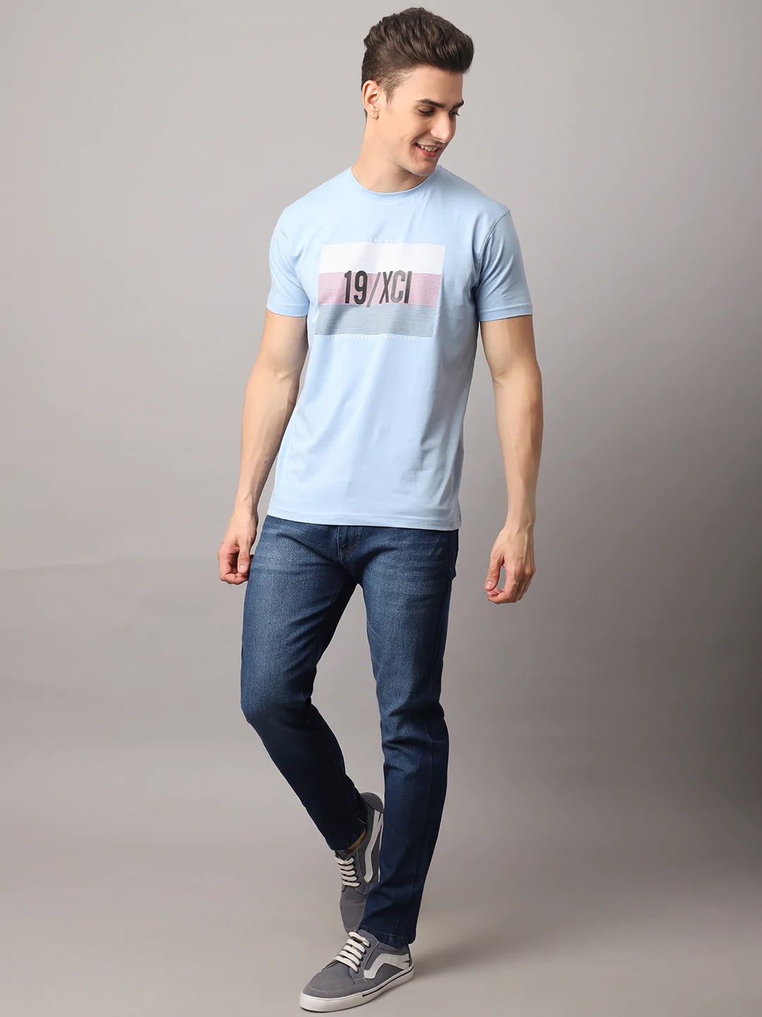 Men Blue Typography Printed Slim Fit Cotton T-shirt