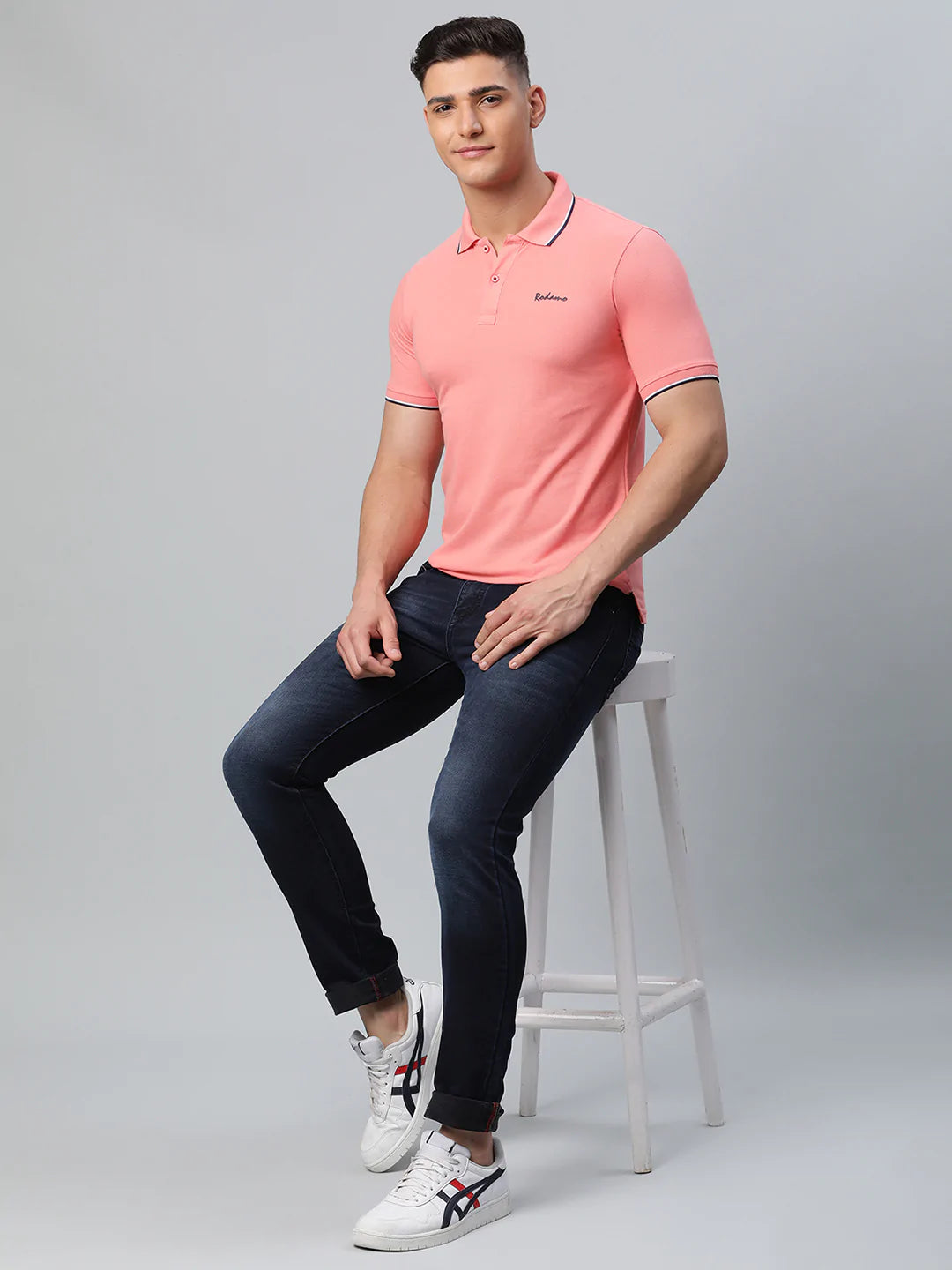 Men Pink Polo Collar Slim Fit T-shirt