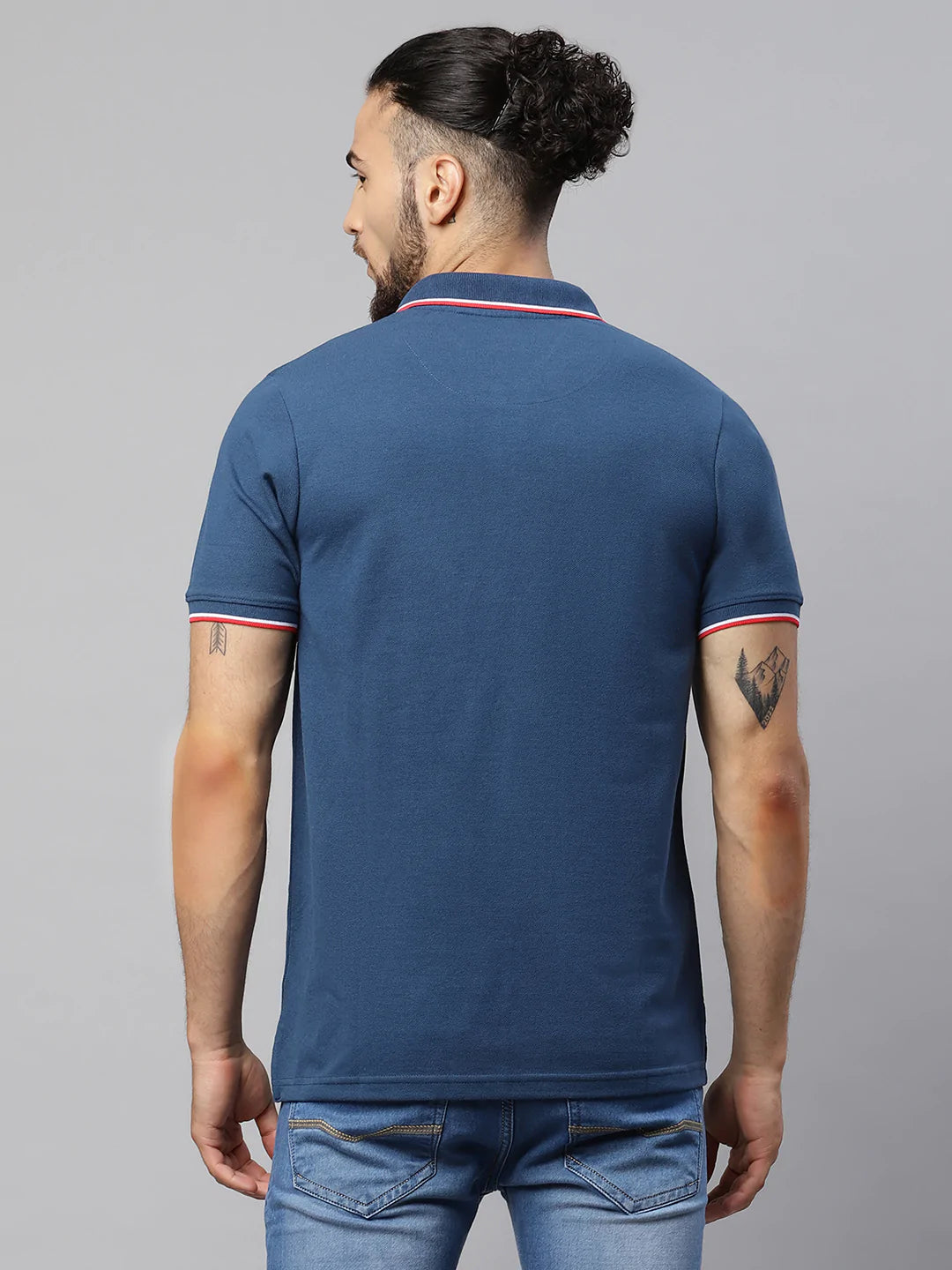 Men Blue Polo Collar Applique T-shirt