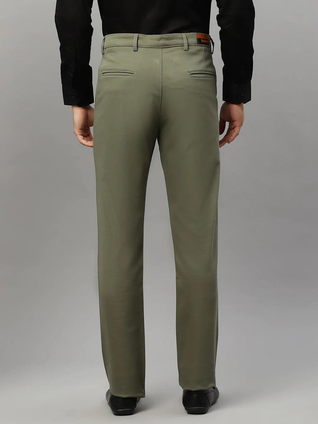 Buy online Olive Green Solid Flat Front Formal Trouser from Bottom Wear for  Men by Hangup for ₹999 at 38% off | 2024 Limeroad.com