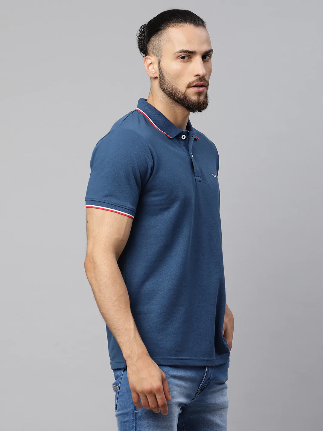 Men Blue Polo Collar Applique T-shirt