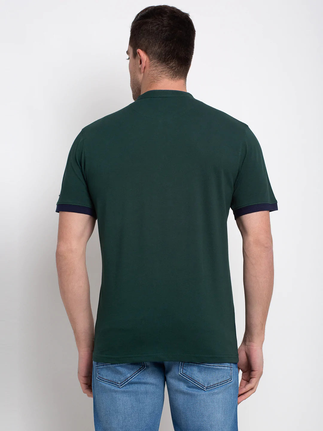 Men Green Solid Henley Neck T-shirt