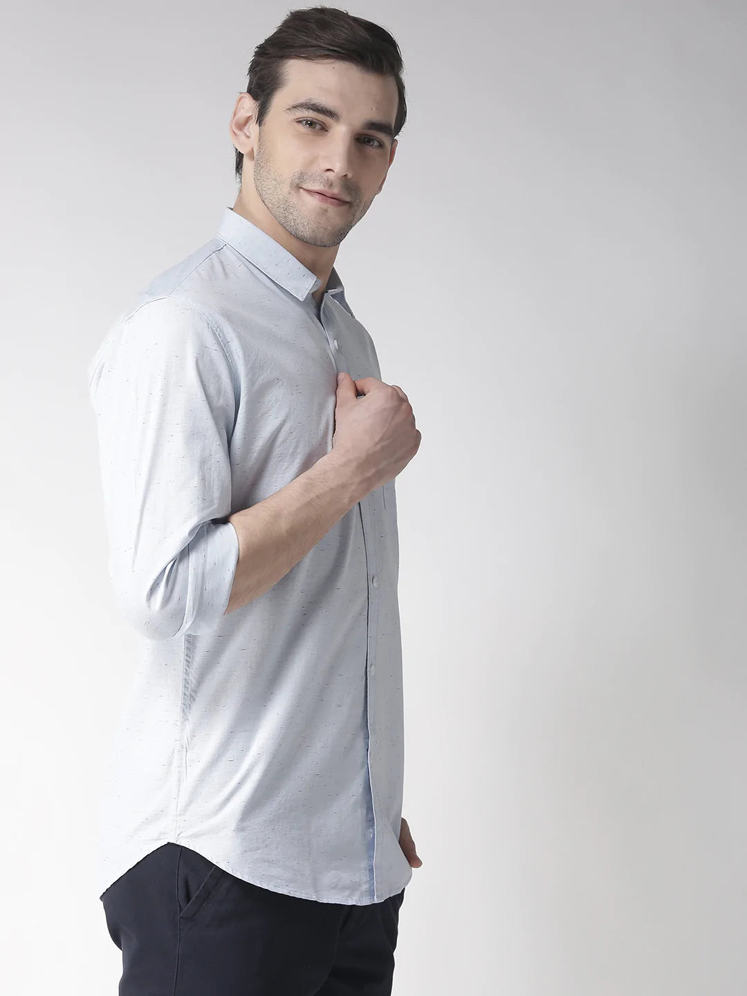 Men Blue Slim Fit Solid Casual Shirt