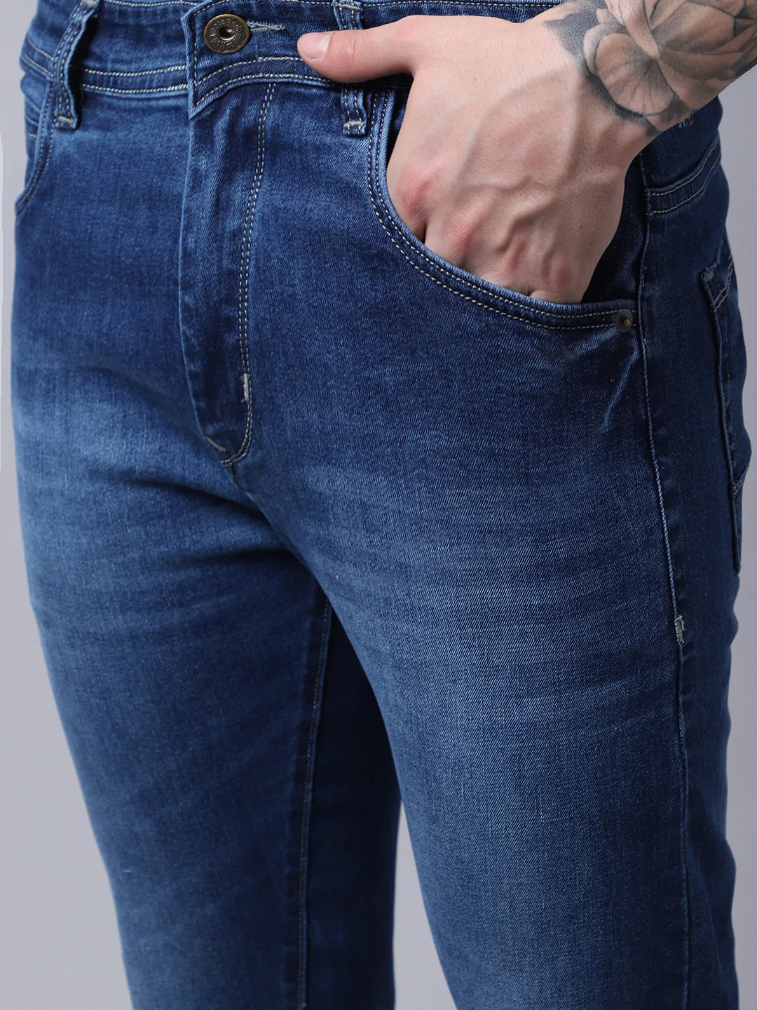 Men Blue Slim Fit Light Fade Stretchable Jeans