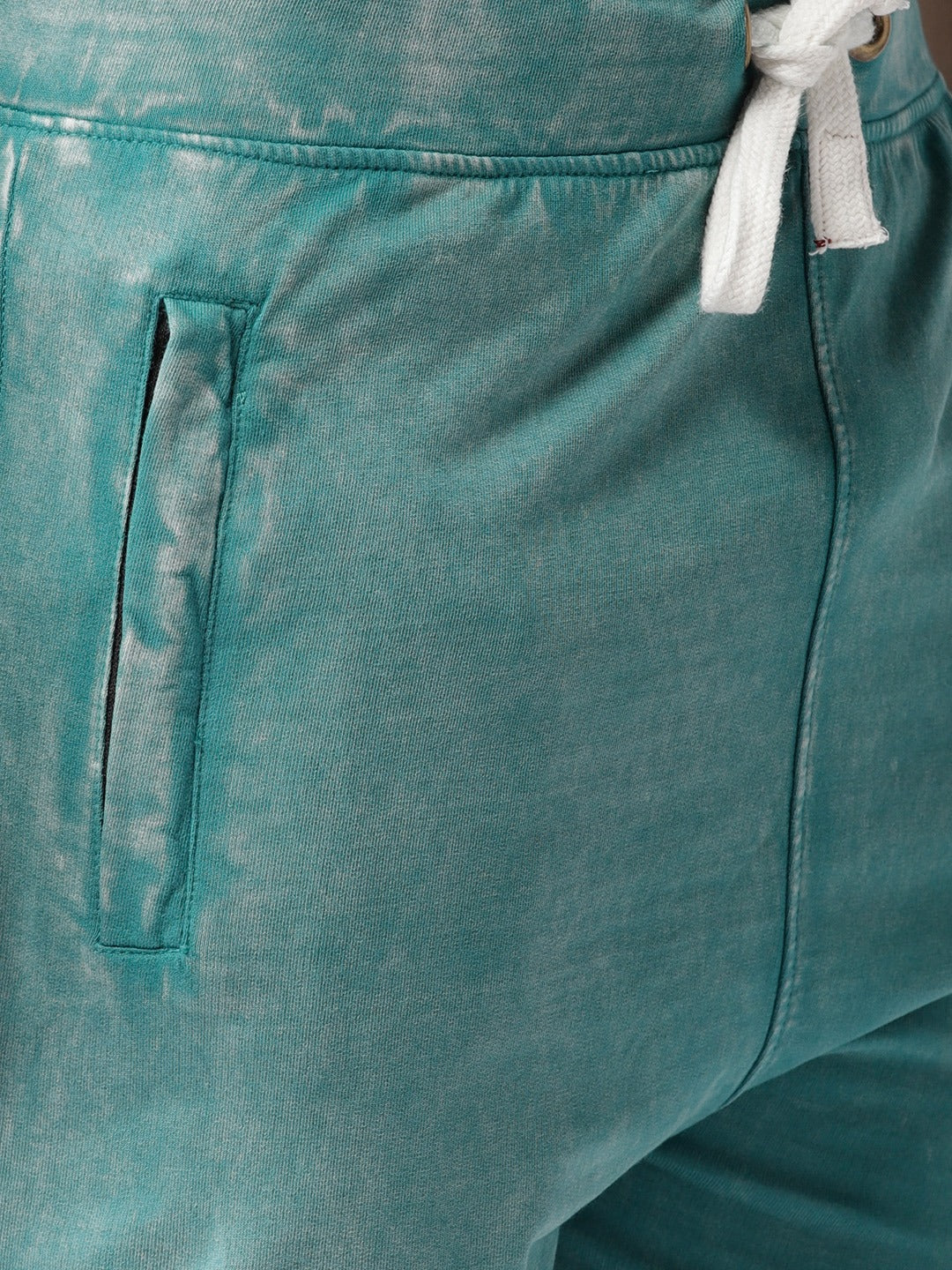 Men Green Slim Fit Shorts